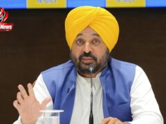 Bhagwant Mann News: दिल्ली एयरपोर्ट पर रोके जाने का CM का आरोप, मुख्य चुनाव आयुक्त के भाई को लेकर उठाए सवाल