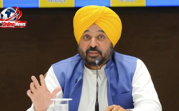 Bhagwant Mann News: दिल्ली एयरपोर्ट पर रोके जाने का CM का आरोप, मुख्य चुनाव आयुक्त के भाई को लेकर उठाए सवाल