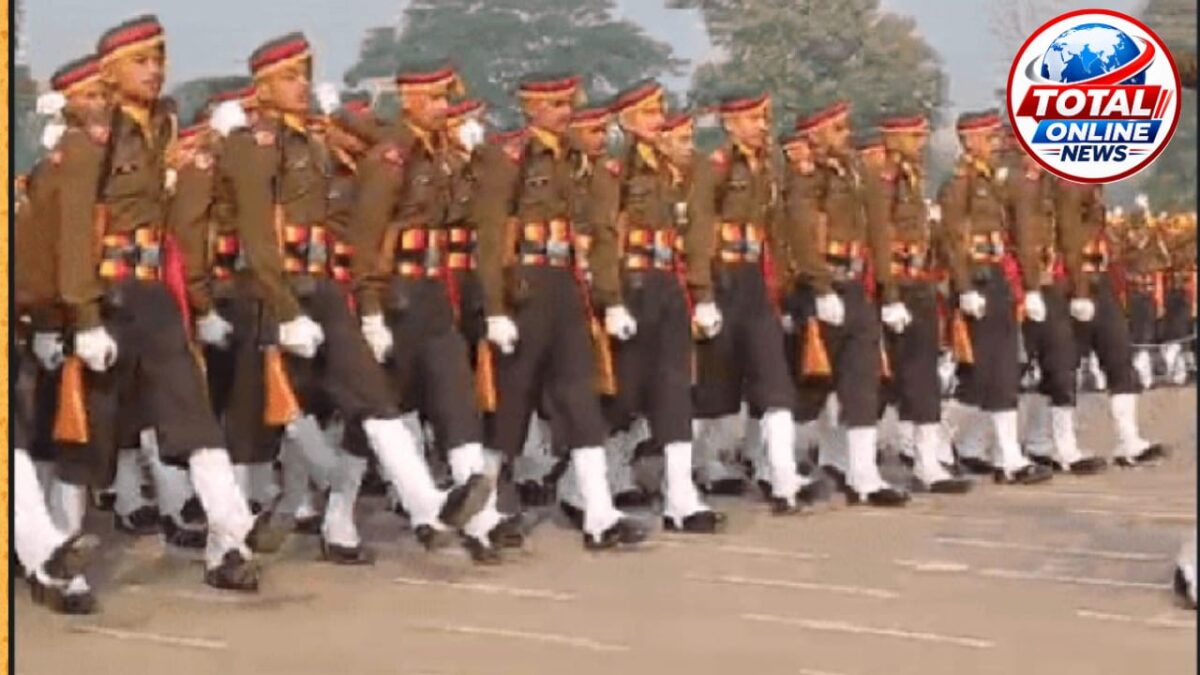 नवंबर को खत्म हो रहा अग्निवीरों का पहला बैच! हाथ में मिलेंगे कितने लाख और कहां-कहां मिलेगी नौकरी?