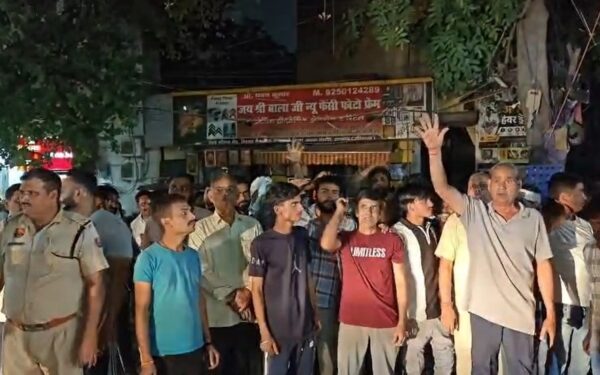 गुरुग्राम समेत कई जिलों में  ब्लैकऑउट, बिजली कर्मचारियों की हड़ताल से हाहाकार