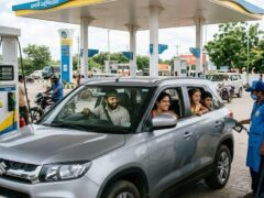 24 अक्टूबर 2026 को पेट्रोल-डीजल हुआ सस्ता या महंगा? टंकी फुल कराने से पहले जान लें दिल्ली से मुंबई तक के ताजा रेट